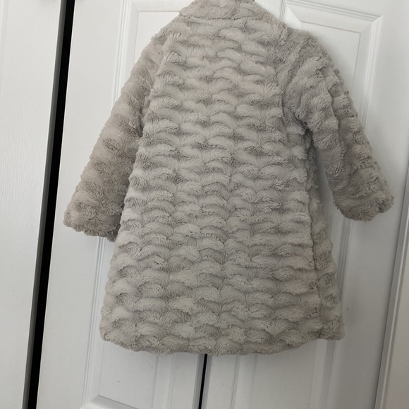 Faux fur coat - size 4 - Picture 3 of 7